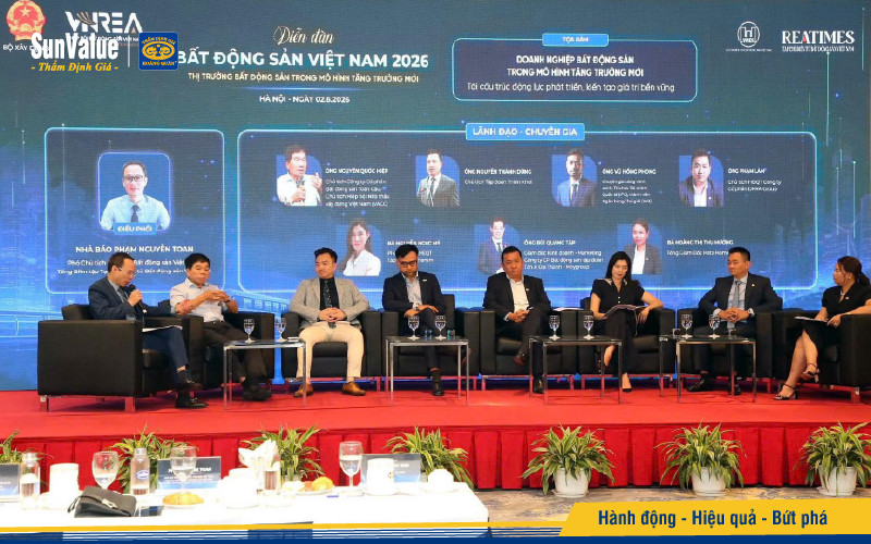 Nhiều chuyên gia đã nhấn mạnh yêu cầu nâng cao tính minh bạch của thị trường