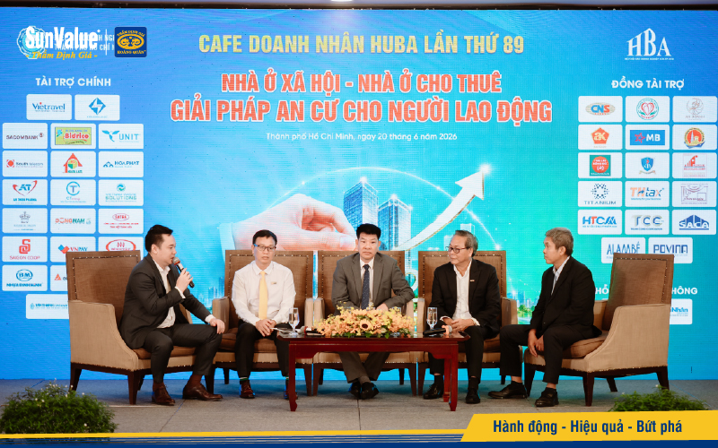 Các diễn giả chia sẻ giải pháp an cư cho người lao động
