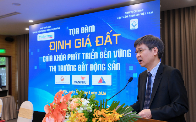 Tại tọa đàm, các diễn giả đã chia sẻ nhiều góc nhìn thực tiễn về những khó khăn trong quá trình áp dụng các phương pháp định giá đất